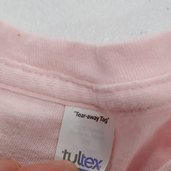 Mötley Crüe Women's Short Sleeve Pink Tee - Picture 4 of 14